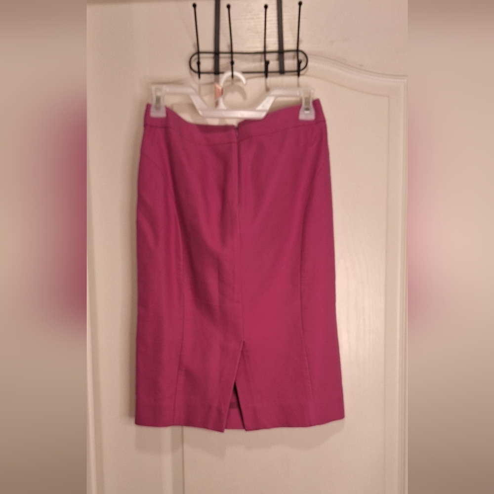 J. Crew Vibrant Pink Pencil Skirt/ Size 0 - Picture 5 of 9